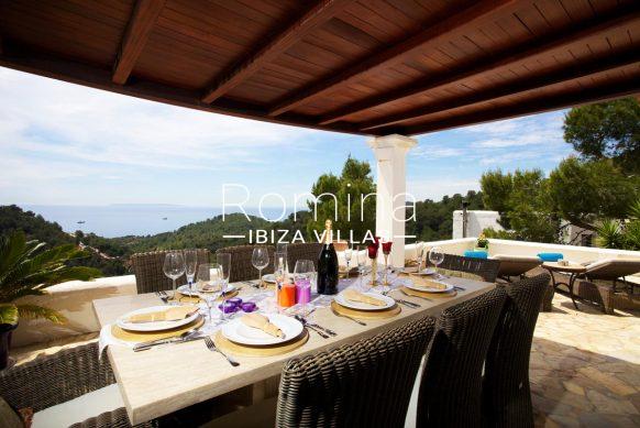 RV246 CASA ROCA LLISA G