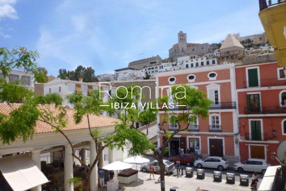 RV239 APARTAMENTO MERCAT VELL
