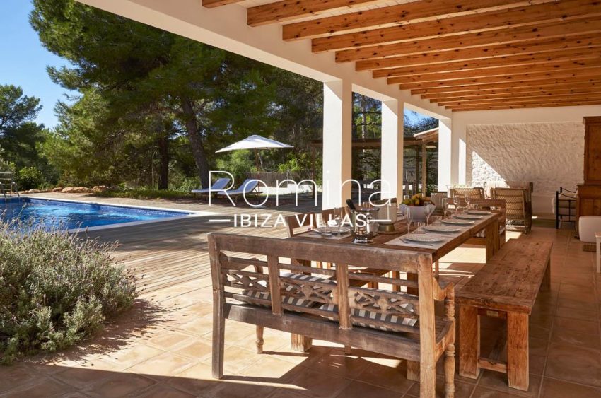 casa bonita-2porche with dining area