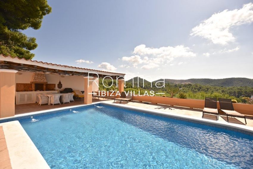 villa labea-2swimming pool pool house