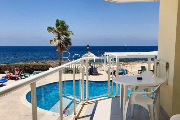 RV449 APARTAMENTOS LOGHA