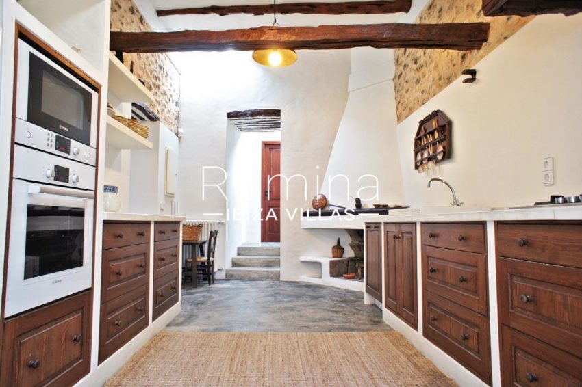 finca gibert ibiza-3zkitchen3