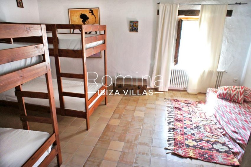 finca gibert ibiza-4bedroom bunk beds