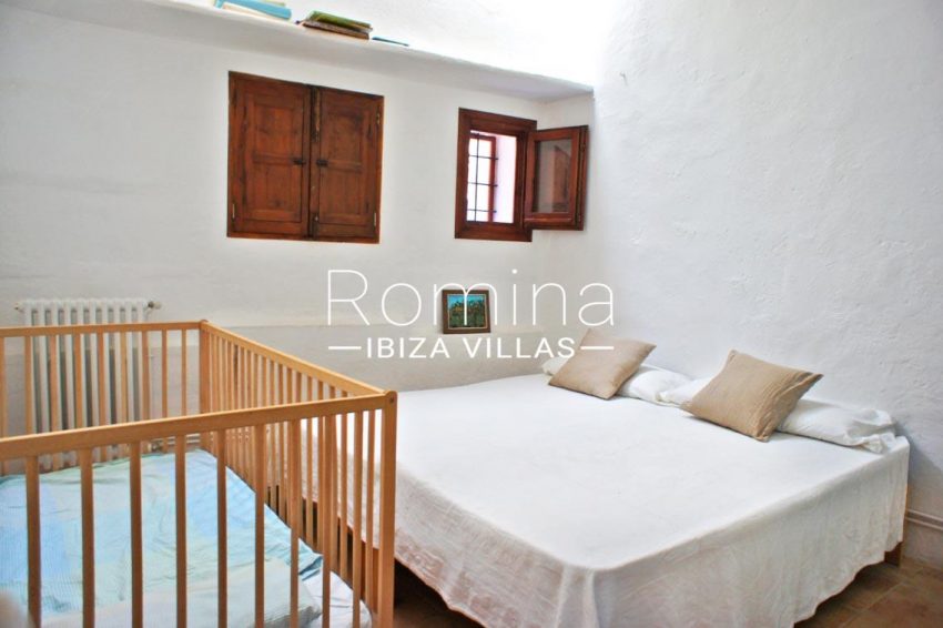 finca gibert ibiza-4bedroom1