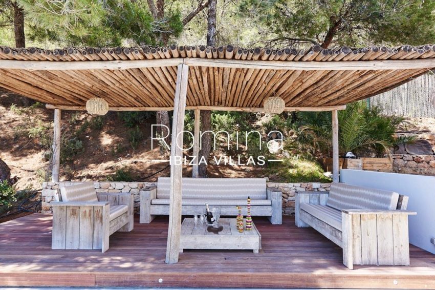 villa adelfa ibiza-2terrace pergola sitting area