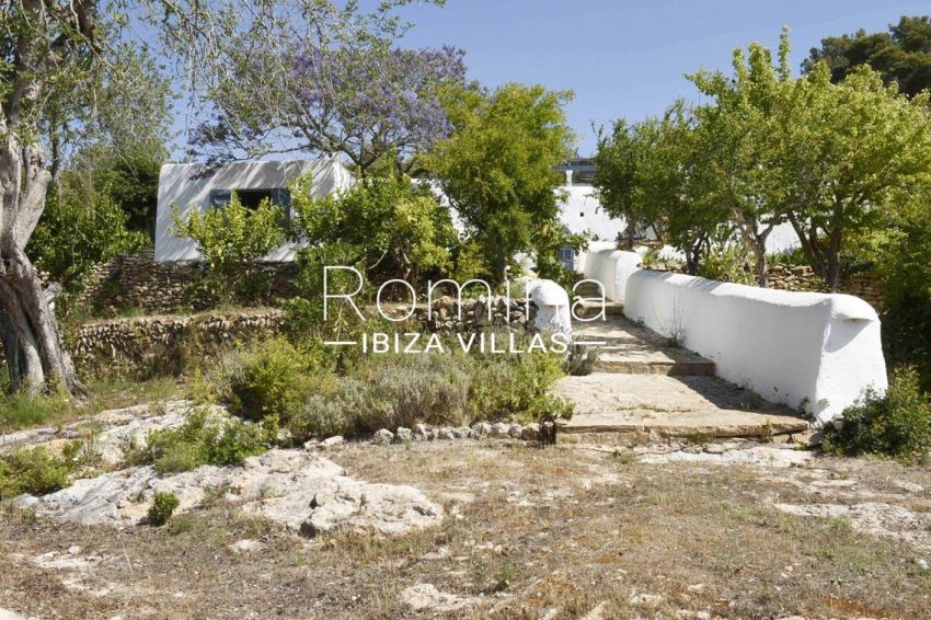 finca bridie ibiza-2garden entrance