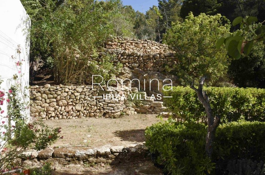 finca bridie ibiza-2garden terrace stone stairs