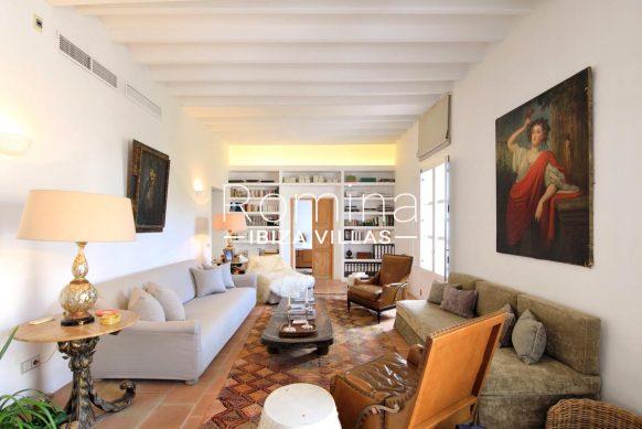 RV493 APARTAMENTO FAUST