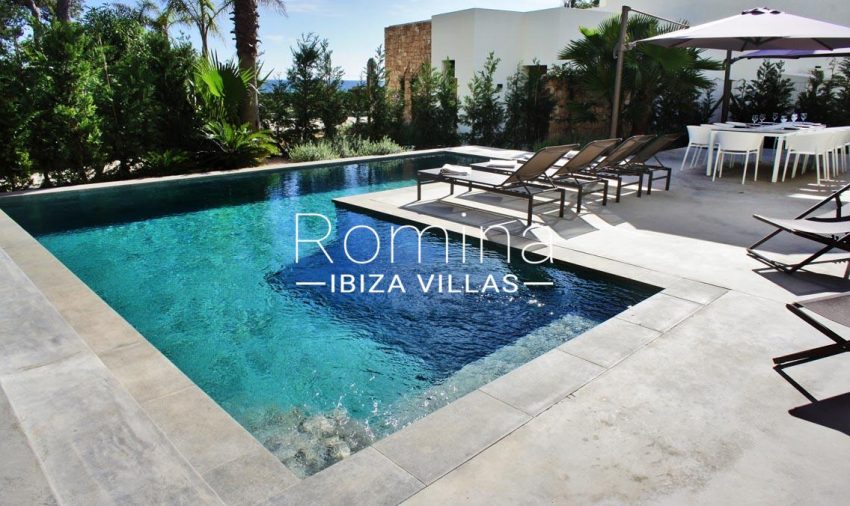 villa ambar ibiza-1pool terrace lounge dining area