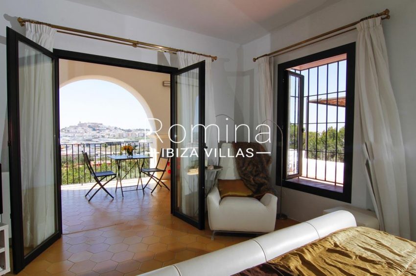 villa begonia ibiza-4bedroom view dalt vila2