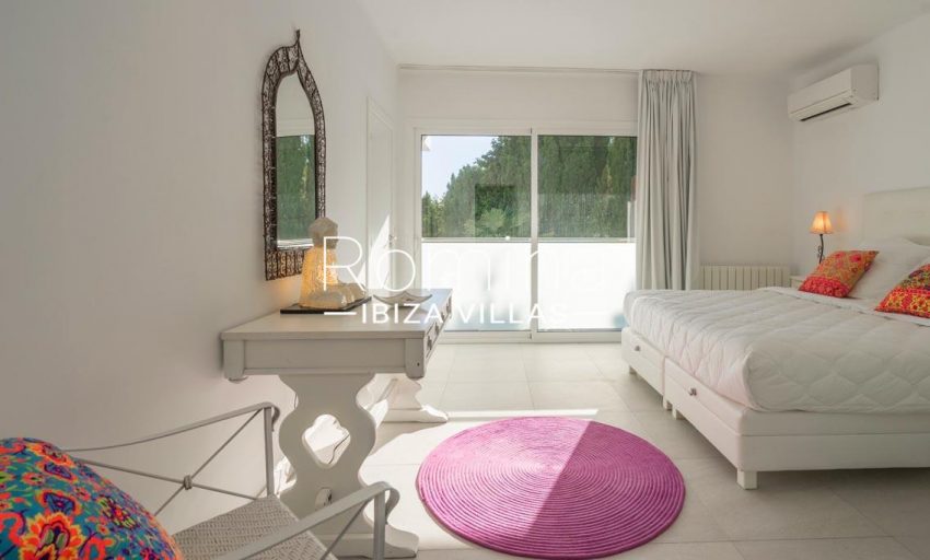 villa jecinda ibiza-4bedroom3ter