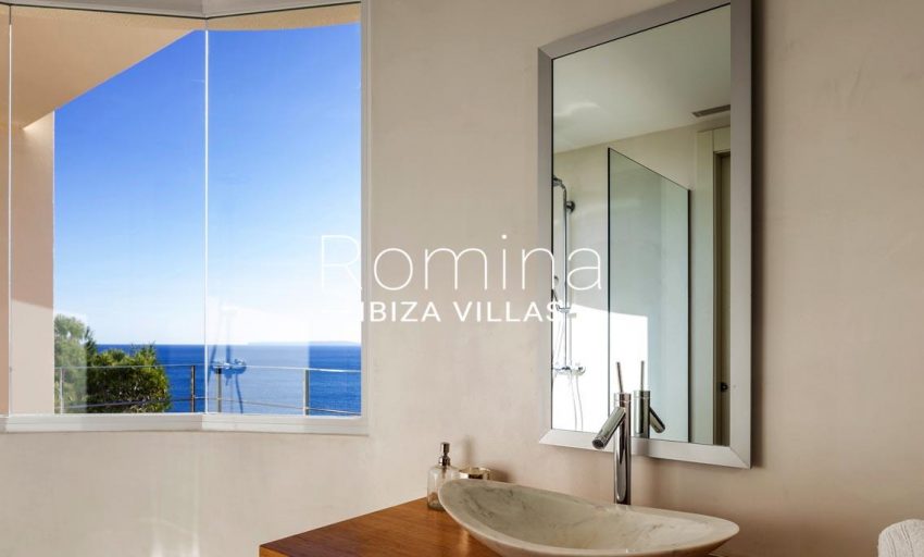 villa sedna ibiza-5bathroom2 sea view2