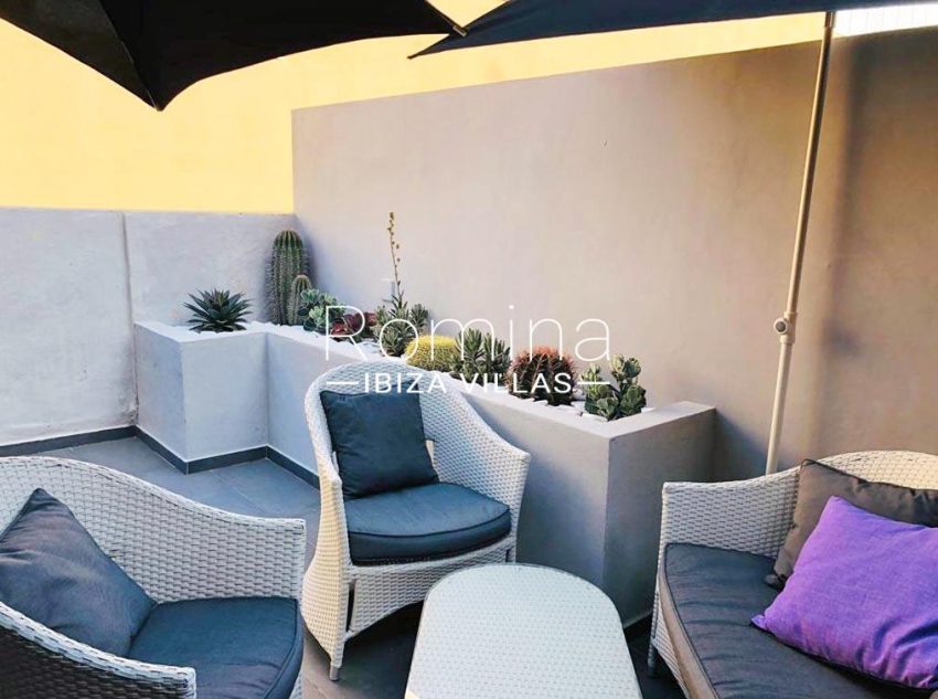 apto dila ibiza-2terrace outdoor sitting area
