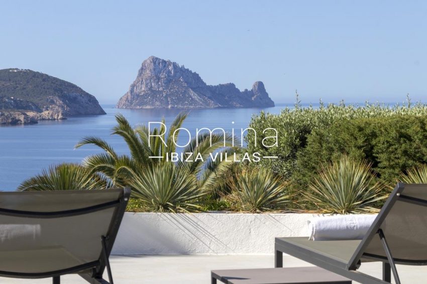 can sarmiento ibiza-1terrace sea view vedra