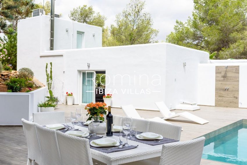villa sa calma ibiza-2pool terrace dining area