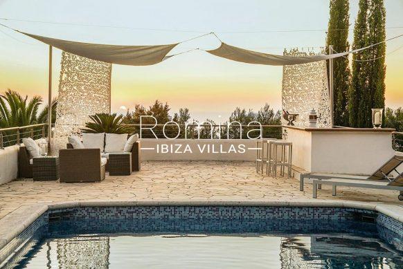 RV637-82 VILLA MARE