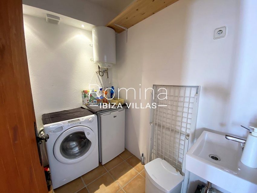 romina-ibiza-villas-rv-667-29-duplex-mary-3zlaundry2