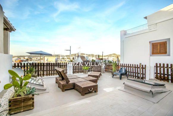 RV677 CASA DALT VILA