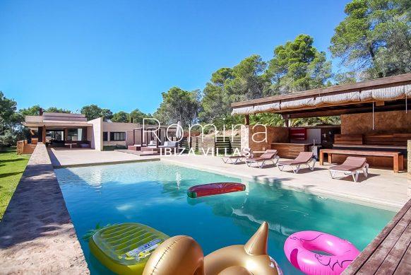 RV676 VILLA CHAMADE