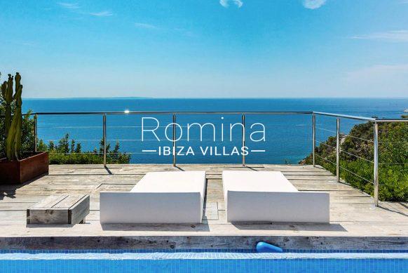 RA85 VILLA ELLA