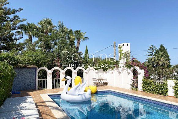 RV755-81 VILLA YANAM