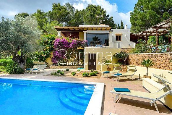 RV775-51 VILLA SARGA