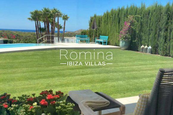 RV871-11 VILLA ARUM