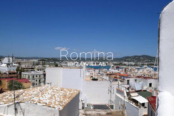RV892-57 CASITA DALT VILA