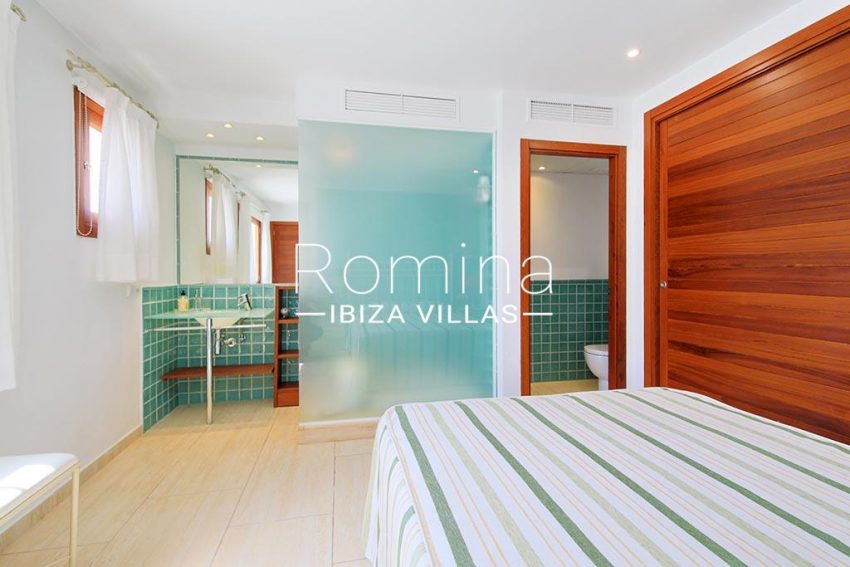 romina-ibiza-villas-rv-893-81-villa-mimosa-4bedroom4bis