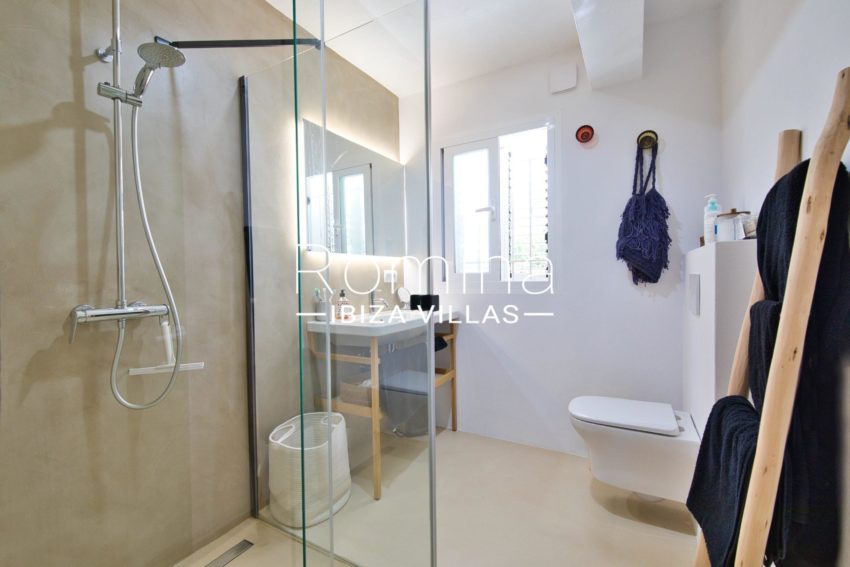 4.5 romina-ibiza-villas-rv-921-96-villa-Patchwork.