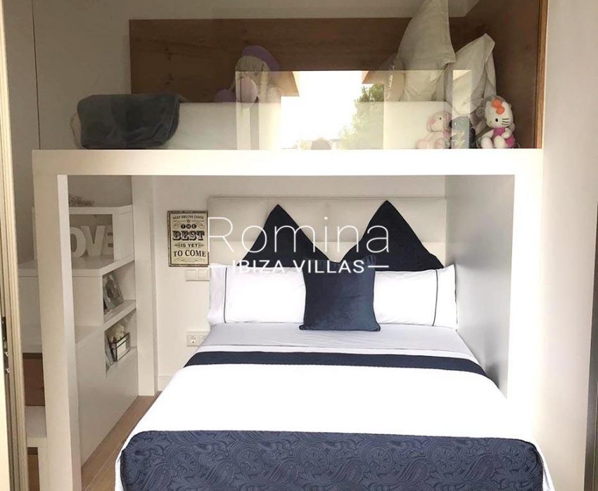 romina-ibiza-villas-rv-922-37-apto-les-terrasses-4bedroom2