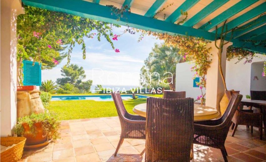 romina-ibiza-villas-rv-897-01-villa-mariola-2porch view pool