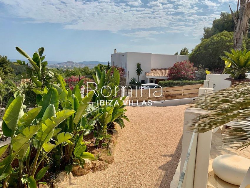 romina-ibiza-villas-rv-923-24-villa-banan-1terrace sea view3