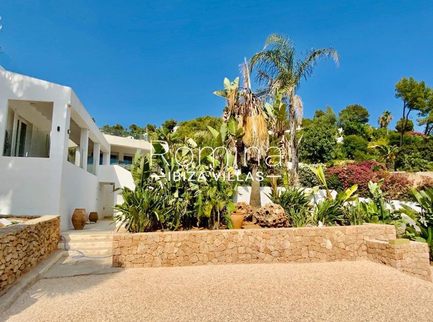 romina-ibiza-villas-rv-923-24-villa-banan-2terrace