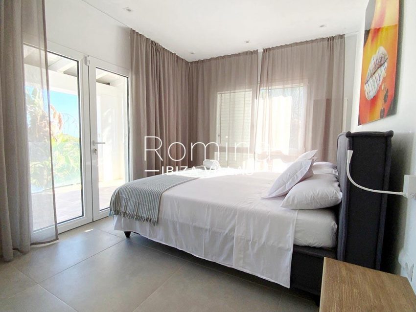 romina-ibiza-villas-rv-923-24-villa-banan-4bedroom4