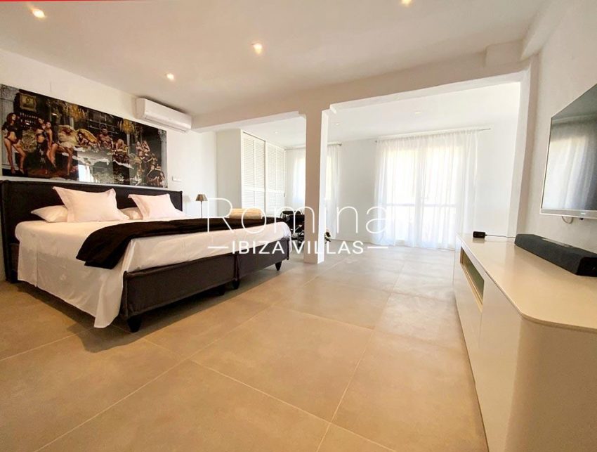 romina-ibiza-villas-rv-923-24-villa-banan-4bedroom5