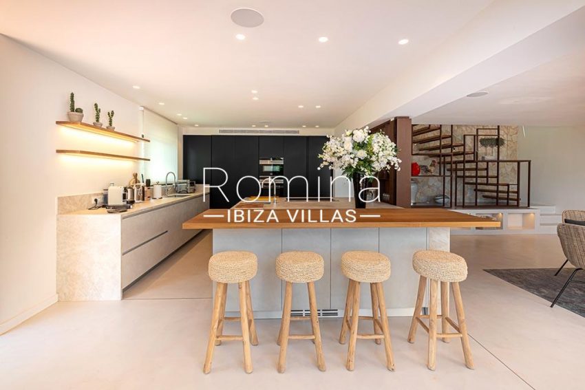 romina-ibiza-villas-rv-937-48-villa-malibu-3zkitchen