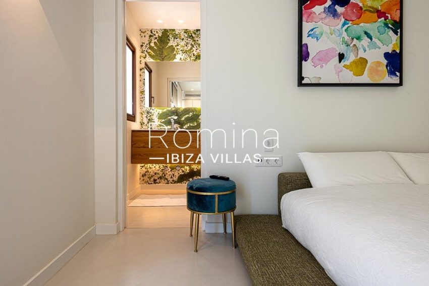 romina-ibiza-villas-rv-937-48-villa-malibu-4bedroom1bis