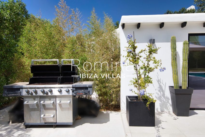 9.5 Villa Blanca RA315-01 ROMINA IBIZA VILLAS