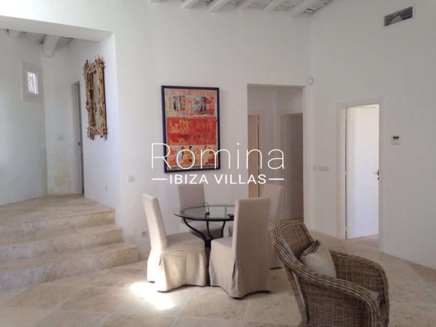 3 RV5084-01 romina ibiza villas & co.jpg