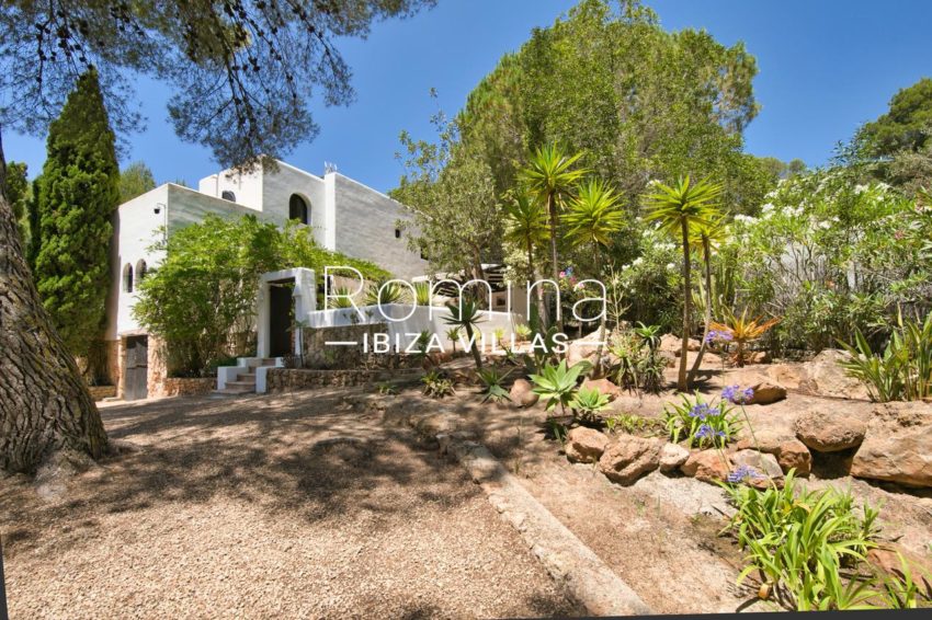 romina-ibiza-villas-ra-301-2-vue maison