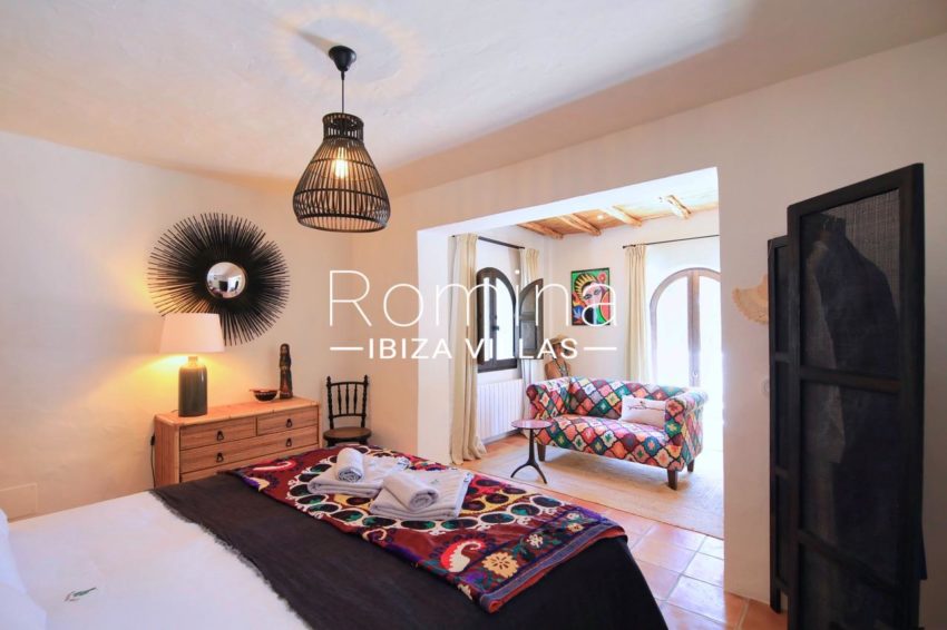 romina-ibiza-villas-ra-301-4-chambre principale