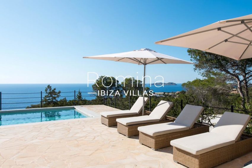 romina-ibiza-villas-ra-300-bed-piscine