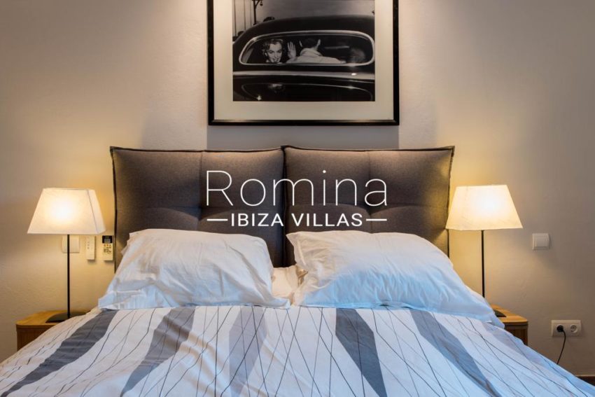 romina-ibiza-villas-ra-300-dormitorio-2
