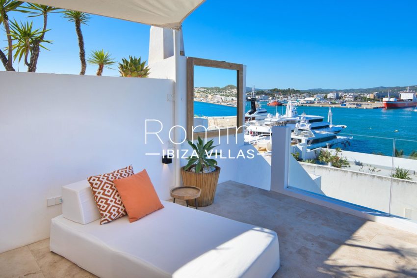1.6 RV5109-01 Penthouse Blue Light Romina Ibiza Villas