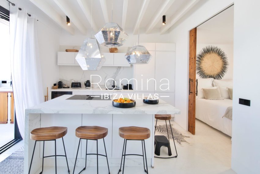3 RV5109-01 Penthouse Blue Light Romina Ibiza Villas