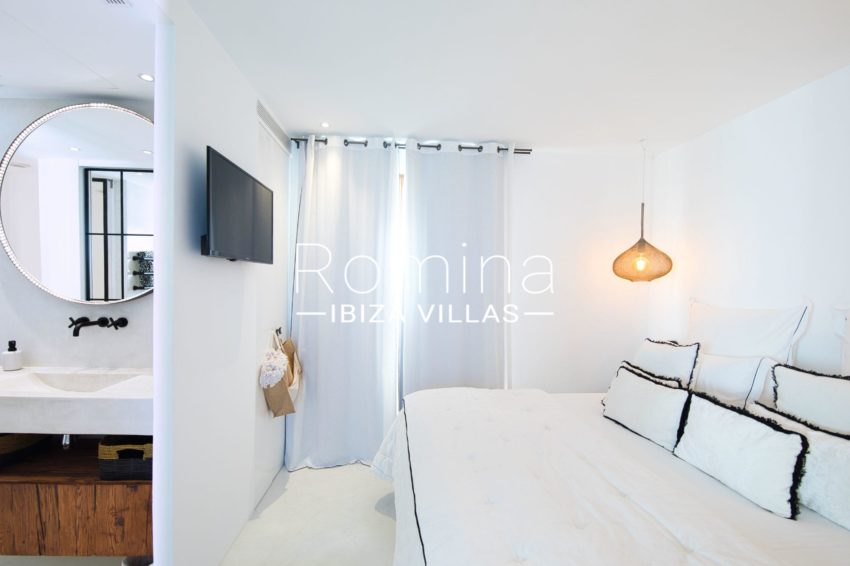 5.1 RV5109-01 Penthouse Blue Light Romina Ibiza Villas