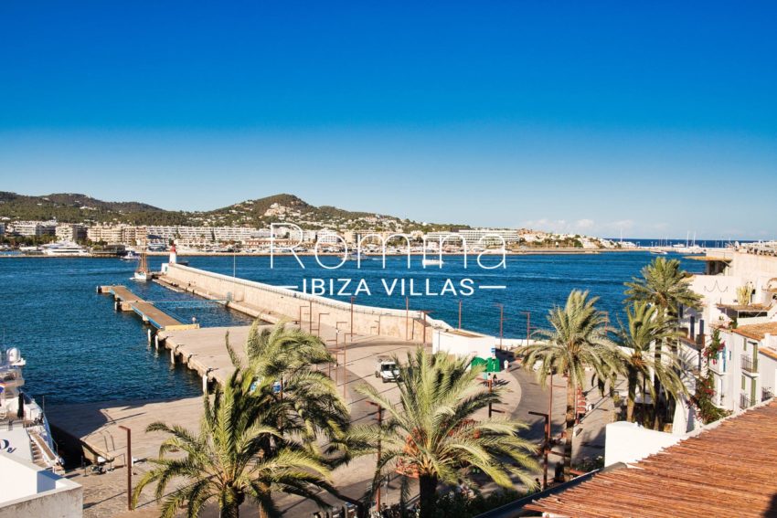 8.1 RV5109-01 Penthouse Blue Light Romina Ibiza Villas
