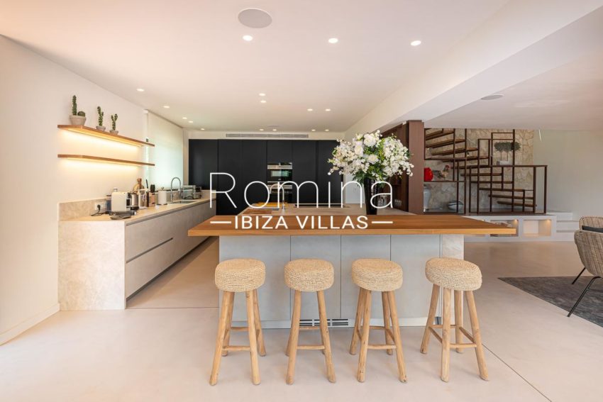 2.8 ROMINA IBIZA VILLAS VILLA MARTINET RV5120-38