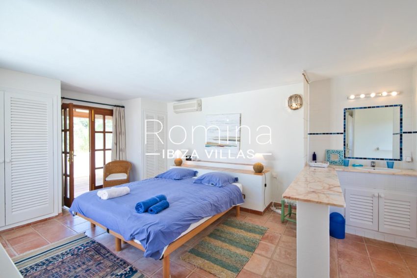 3.2 .rominaibizavillas.com casa-villa-con-4-habitaciones-en-cala-vadella-rv5121-01-sa-granota